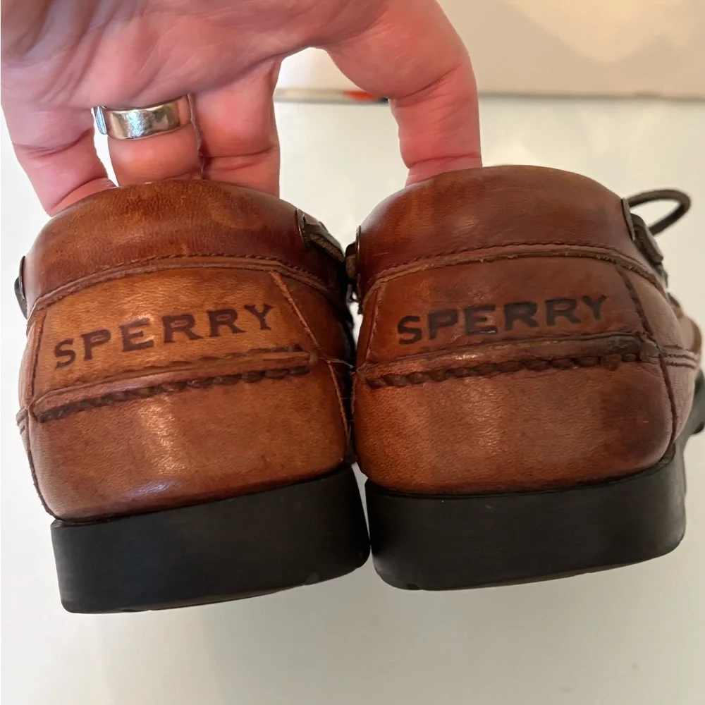 SPERRY Saddle Tan Leather Boat Shoes Size 9.5M